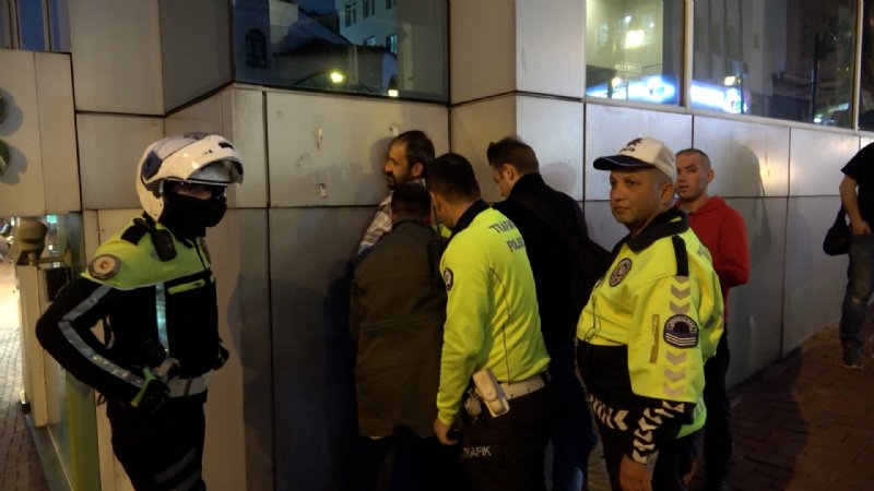 KAVGAYI AYIRMAYA ÇALIŞAN POLİSİ ISIRDI - 2