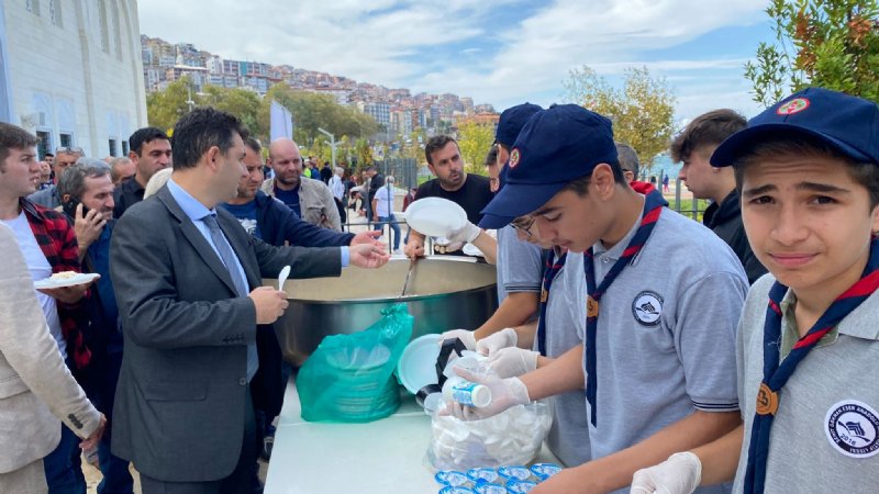 LİSESİ ÖĞRENCİLERİ NAMAZ ÇIKIŞI İKRAMDA BULUNDU - 1