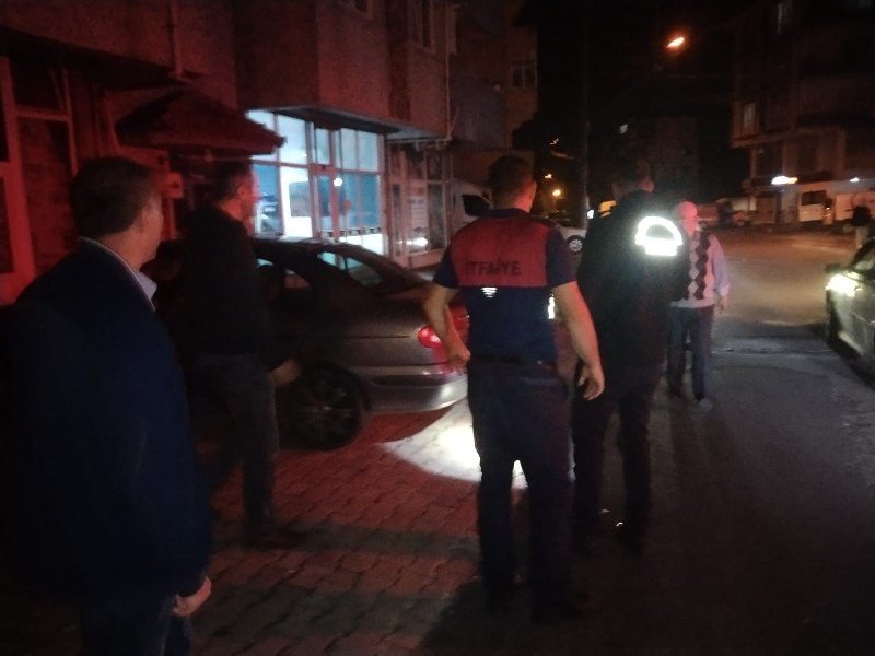 PARK HALİNDEKİ ARAÇTA YANGIN - 3