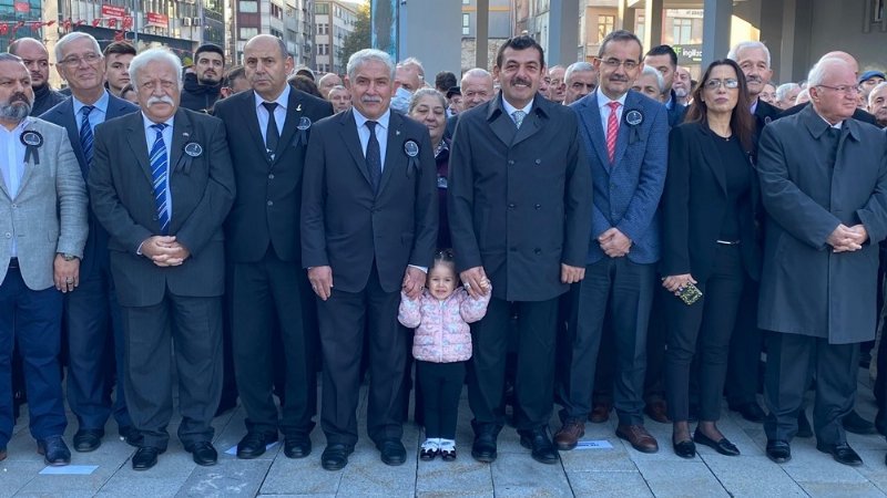 09.05´DE HAYAT DURDU, ZONGULDAK ATATÜRK´Ü ANDI - 11