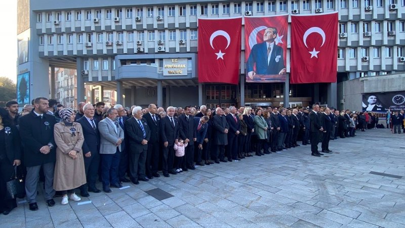 09.05´DE HAYAT DURDU,  ZONGULDAK ATATÜRK´Ü ANDI - 14