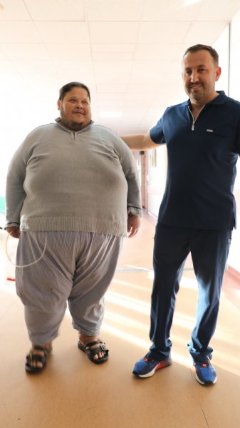 217 kiloyla yürüyemeyecek hale geldi, tüp mide ameliyatı oldu…  KİLOLARINDAN KURTULACAK - 4