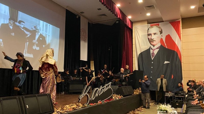 “ATATÜRK KURTULUŞ SAVAŞI’NDA” ORATORYOSU SAHNELENDİ - 3