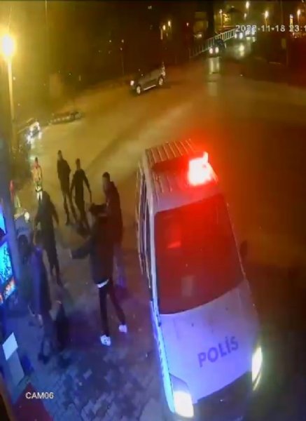 Devriye görevindeki polis kavgaya müdahale etti… MUKAVEMETTE BULUNAN ŞAHIS TUTUKLANDI - 1