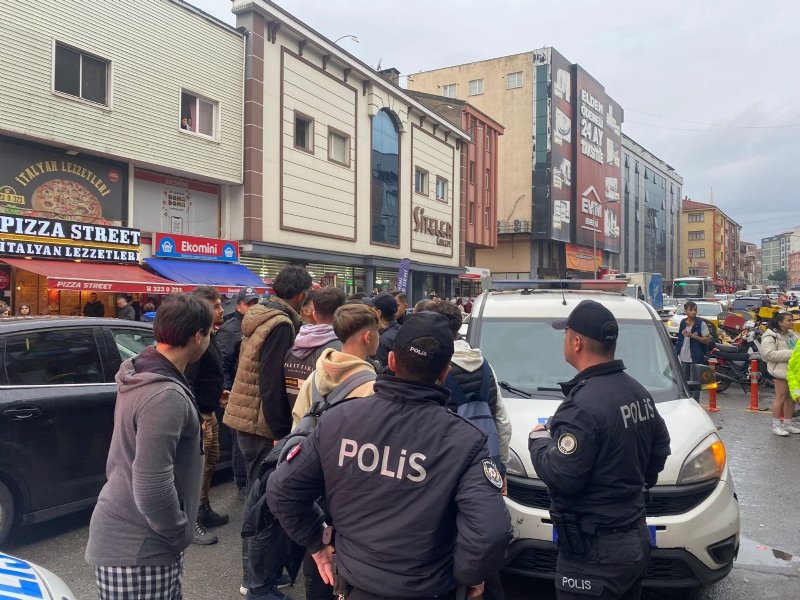 ERDEMİR CADDESİNDE KAVGA - 1