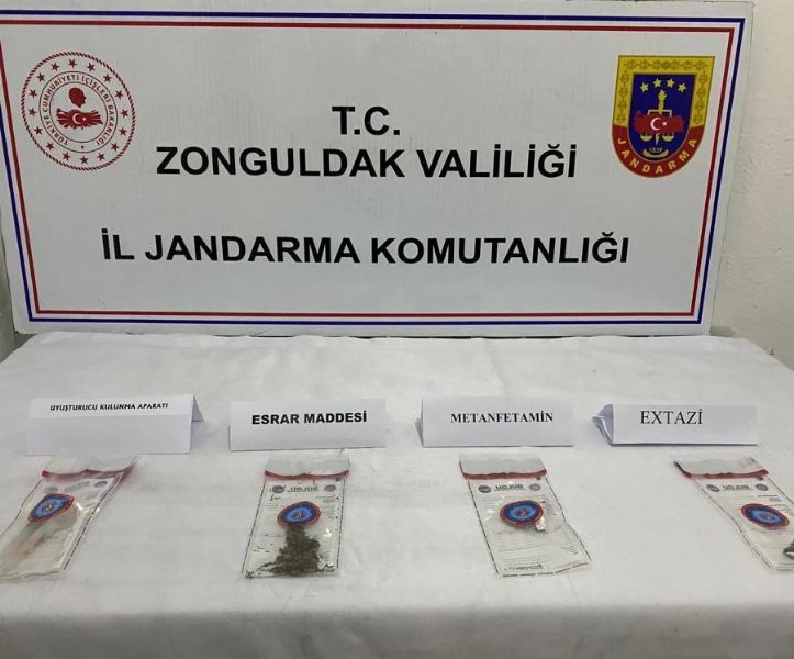 Jandarmadan Çaycuma’da uyuşturucu operasyonu… BİR KİŞİ TUTUKLANDI - 1