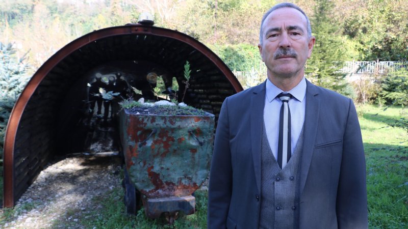 Madenci heykelinin boyanması tepki çekmişti… ELEŞTİRİLERE CEVAP GELDİ - 1