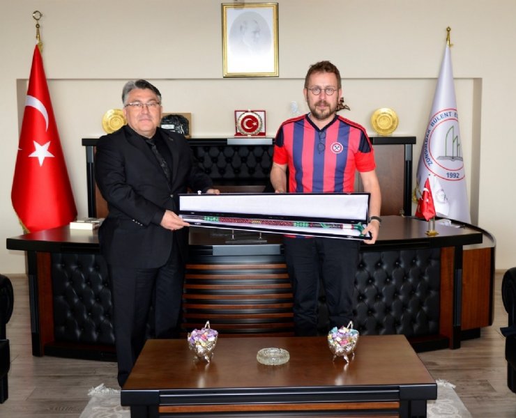 ÖMÜR AKKOR ZONGULDAK’A HAYRAN KALDI - 1