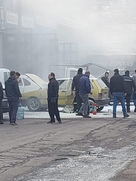 SANAYİDE ARAÇ YANGINI - 4