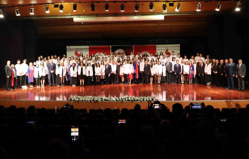 SANKO ÜNİVERSİTESİ AKADEMİK YIL AÇILIŞI VE TIP FAKÜLTESİ BEYAZ ÖNLÜK GİYME TÖRENİ - 11