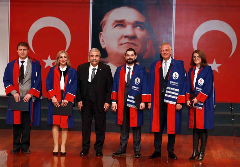SANKO ÜNİVERSİTESİ AKADEMİK YIL AÇILIŞI VE TIP FAKÜLTESİ BEYAZ ÖNLÜK GİYME TÖRENİ - 4
