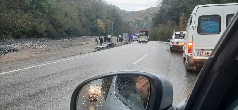 Yol kenarına düştü - 1