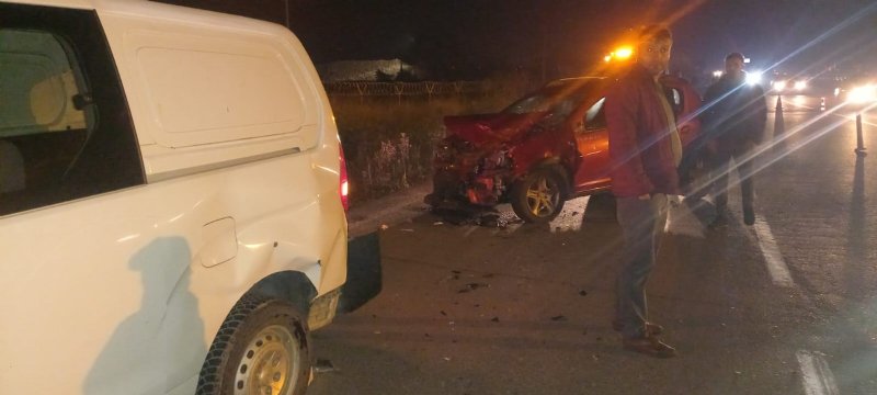 Yola aniden çıkan hayvan kazaya neden oldu: 2 yaralı  - 3