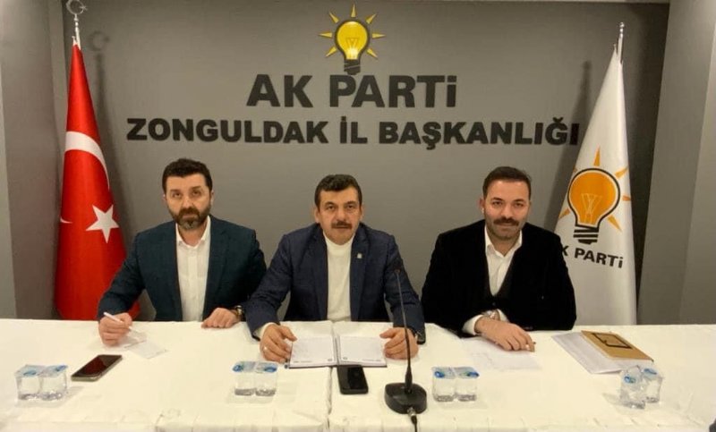 AK Parti İl Teşkilatından değerlendirme toplantısı “İLK GÜNKÜ HEYECAN VE MOTİVASYONLA…” - 1