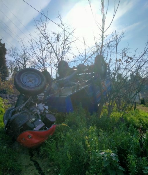 Alaplı’da patpat devrildi: 1 yaralı - 3