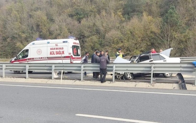 Ereğli-Zonguldak yolunda kaza… 1 yaralı… ARAÇTA SIKIŞTI - 2