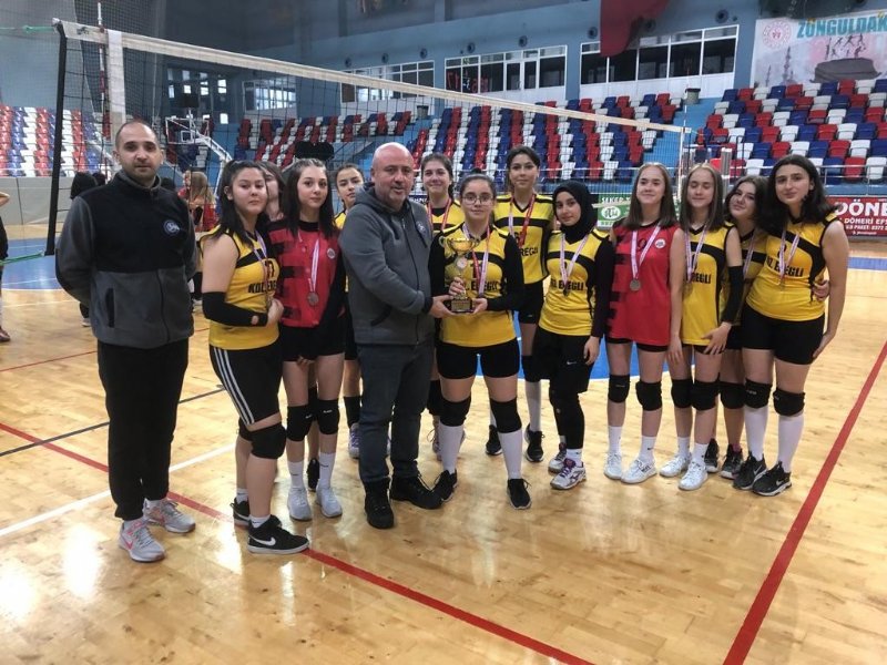 Filede Ereğli’ye 3 kupa birden… - 2