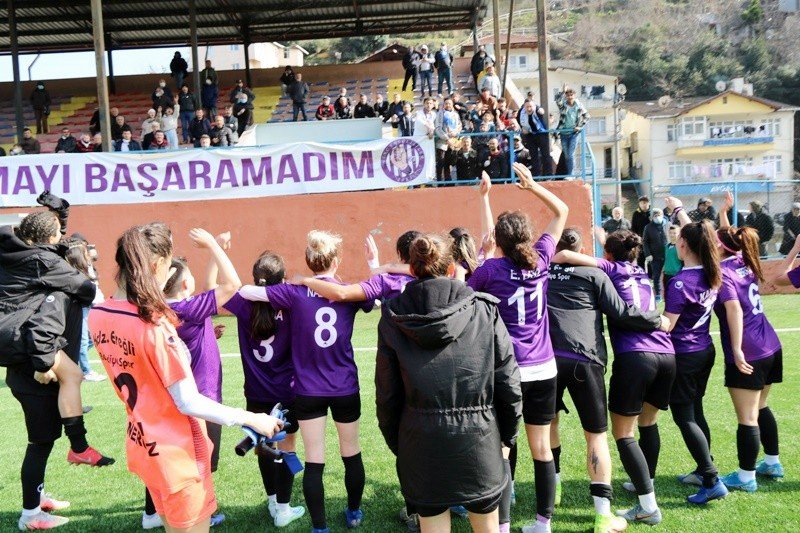 Altın kızlardan kritik galibiyet… BÜYÜK COŞKU! - 5
