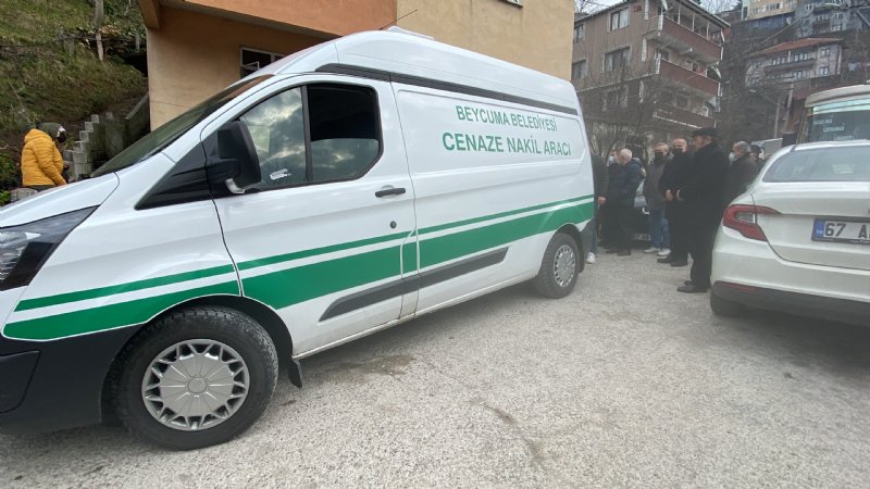 Kaçak madendeki göçükte can vermişti… Kadir Ulama son yolculuğuna uğurlandı - 3