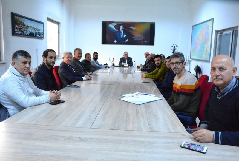 “KARİYERLİ” TEKNİK DİREKTÖR ARANIYOR - 1