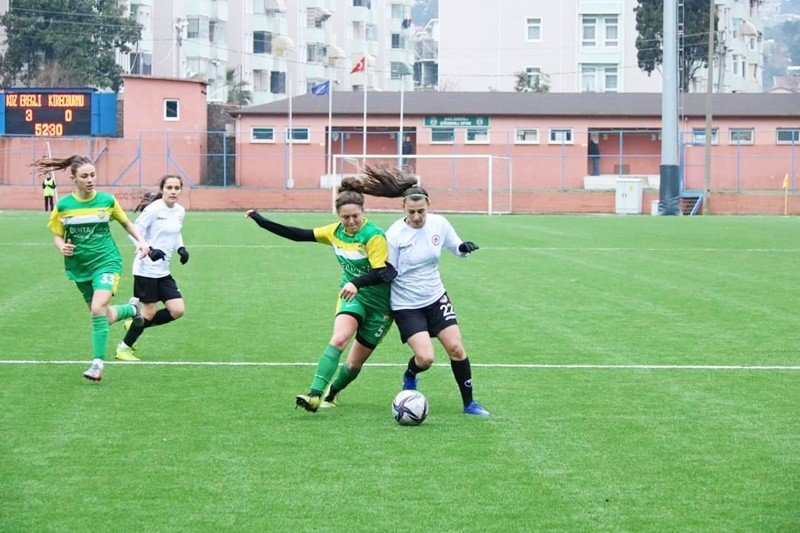 Turkcell Kadınlar Futbol Süper Ligi… Ereğli Belediyespor “farkı!” - 4