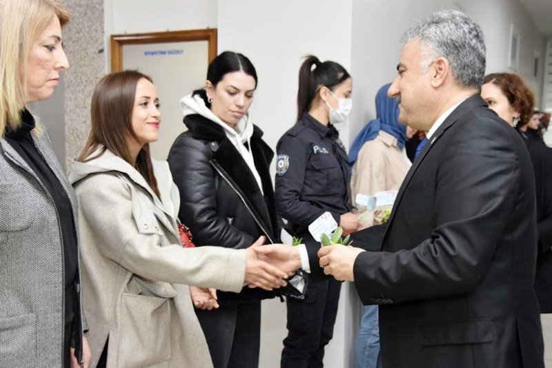 Kadın polislerin Dünya Kadınlar Günü’nü kutladı - 2