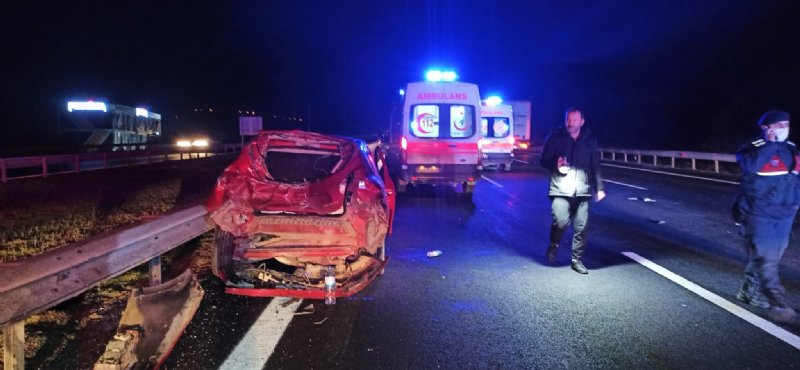 KAMYON İLE OTOMOBİL ÇARPIŞTI: 3 YARALI - 2