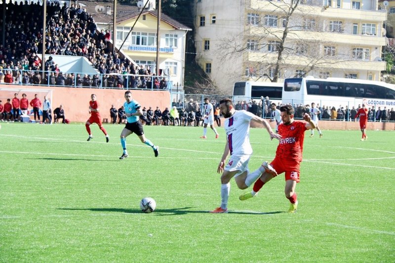 Şehit Vefa Karakurdu Stadı’nda tarihi galibiyet… Ereğli Belediyespor 3-Devrek Belediyespor 1… ŞAMPİYONLUK YOLUNDA! - 9
