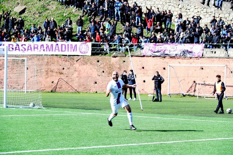 Şehit Vefa Karakurdu Stadı’nda tarihi galibiyet… Ereğli Belediyespor 3-Devrek Belediyespor 1… ŞAMPİYONLUK YOLUNDA! - 12