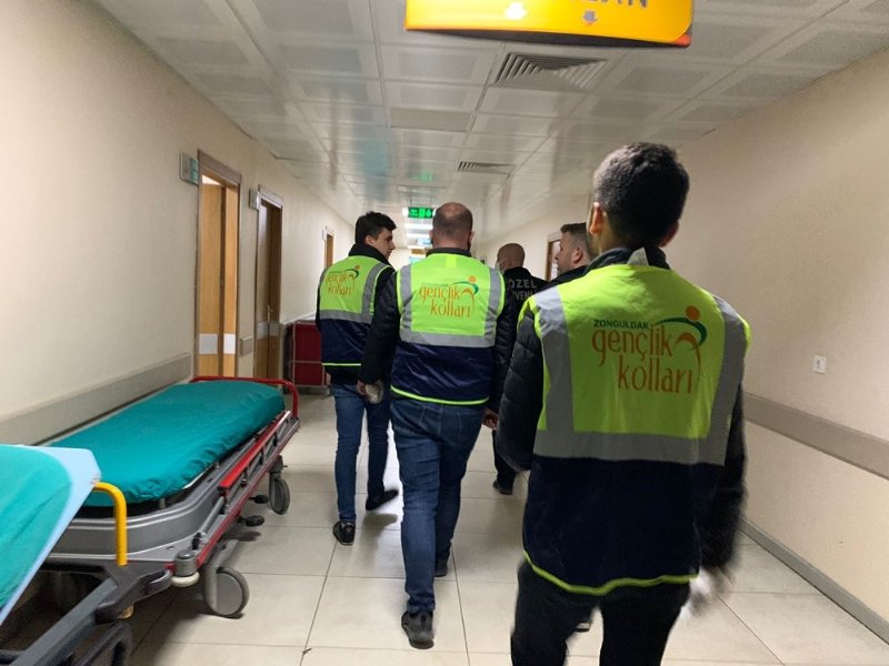 AK GENÇLİK’İN SAHUR PROGRAMLARI SÜRÜYOR - 2