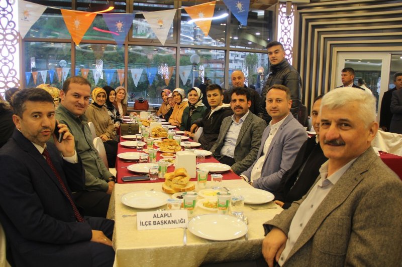 AK PARTİ’DEN GENİŞ KATILIMLI İFTAR PROGRAMI - 3