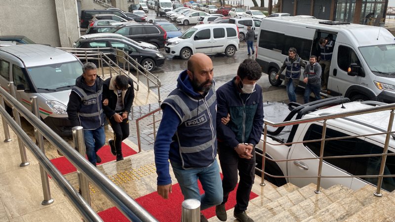 Çalınan araç Ankara’da bulundu… BEŞ ŞÜPHELİ TUTUKLANDI - 2