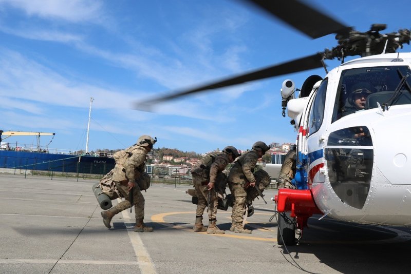 Helikopterli trafik denetimi ve komandolara fırsat eğitimi… HAVADAN DENETİM SÜRECEK! - 2