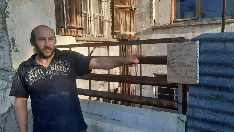 Hırsızlardan bıktı, çareyi uyarıcı notlarda buldu… “HIRSIZ BEYİN DİKKATİNE…” - 4
