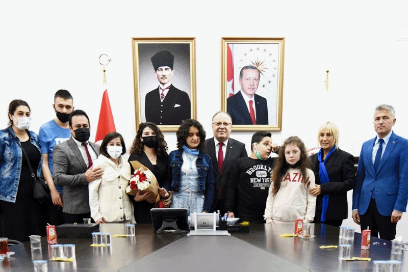 Otizm Farkındalık Günü etkinlikleri… Vali Tutulmaz’ı ziyaret ettiler… “FARKINDAYIZ!” - 3