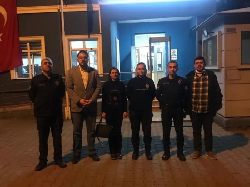 POLİS NOKTALARINA GİTTİLER, İFTAR YAPTILAR - 1