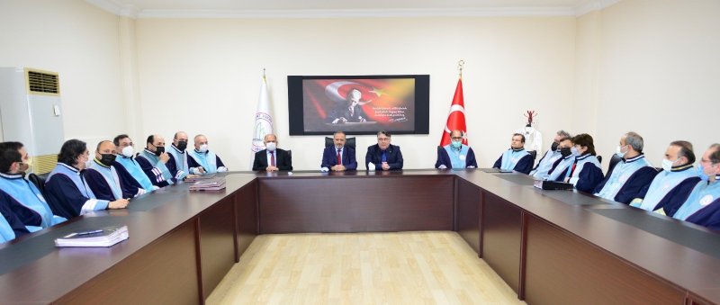 Rektörlük devir teslim töreni gerçekleştirildi … GÖREV ÖZÖLÇER’DE - 3