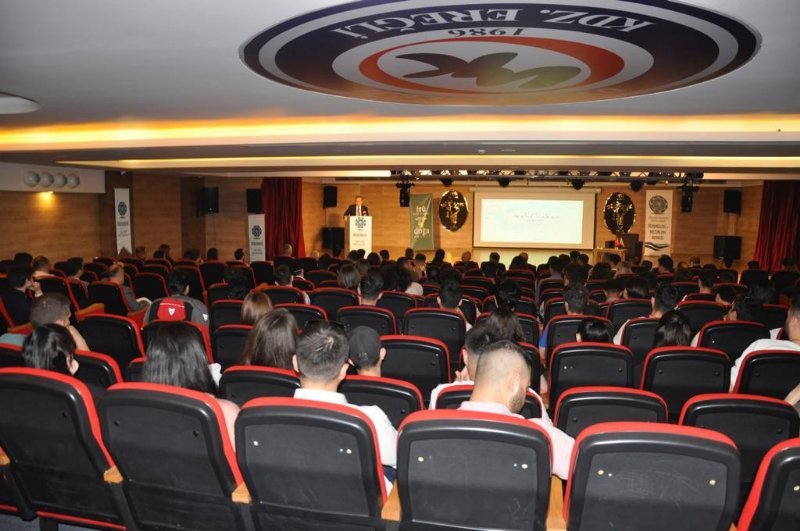 CİHAT YAYCI, EREĞLİ’DE KONFERANS VERDİ - 5