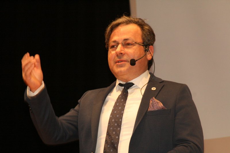  Eğitimde Yeni Yaklaşımlar Öğrenci Kongresi… Yeni Nesil Eğitim tartışılıyor… YAVUZ: “YENİ YAKLAŞIM GEREKLİ!” - 11