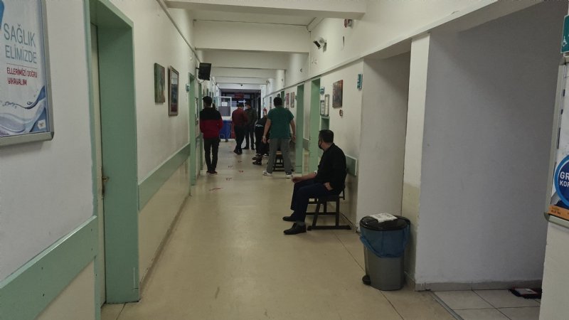Nişan yemeğine katılmışlardı… 16 kişi hastanelik oldu - 1