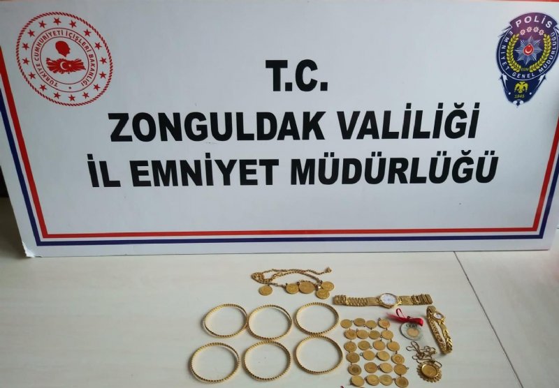 POLİSİN ´DUR´ İHTARINA UYMADI, KOVALAMACA SONUCU YAKALANDI - 1
