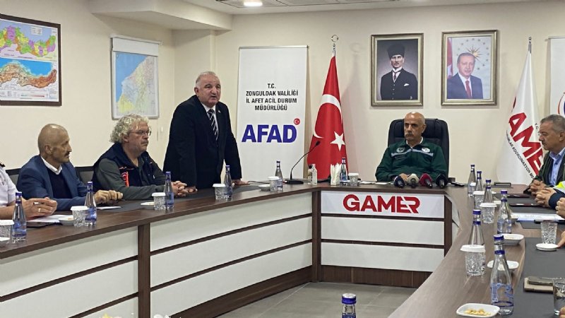 Bakan Kirişçi Koordinasyon Merkezi’nde: “AÇIKTA VATANDAŞIMIZ YOK” - 1