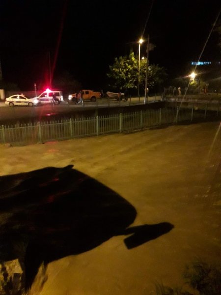 GÖKÇEBEY’DE SEL NÖBETİ! - 2