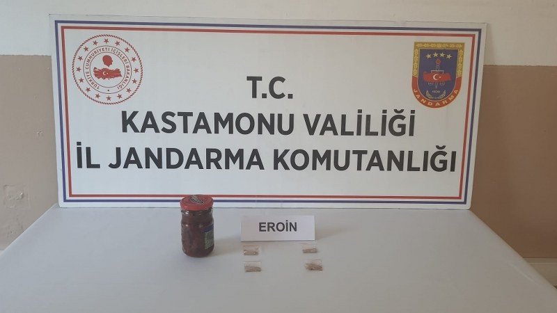 SALÇA KAVANOZUNDAN EROİN ÇIKTI - 2