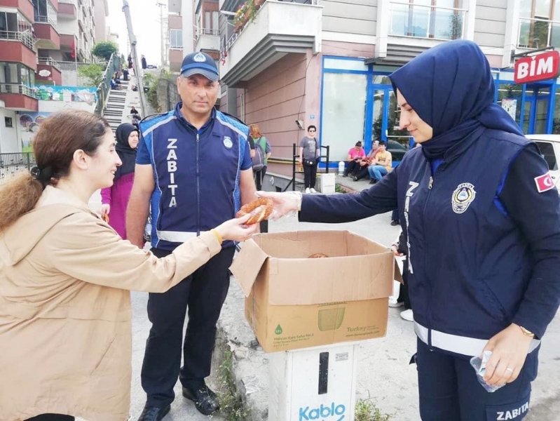 Zabıtadan örnek davranış - 4