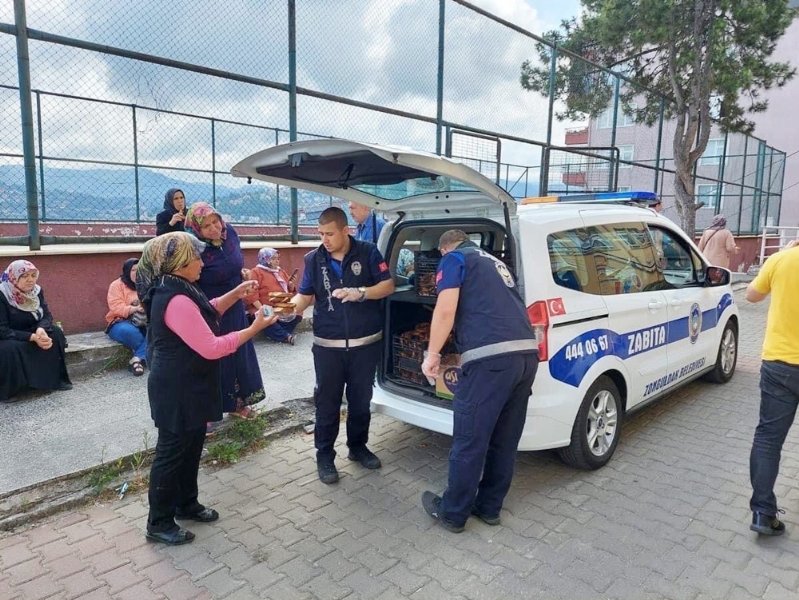 Zabıtadan örnek davranış - 1