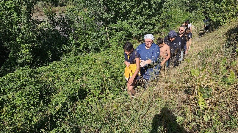 13 ve 11 yaşındaki kardeşler, tutundukları dal sayesinde hayatta kaldı - 2