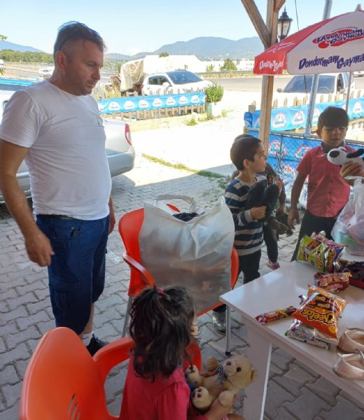 Anneleri evi terk etmişti… 4 ÇOCUĞA YARDIM ELİ - 2