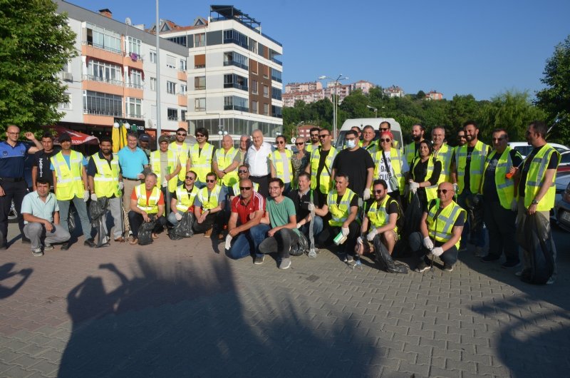 BEYAZ YAKALILAR FİLYOS SAHİLİ’Nİ TEMİZLEDİ - 5