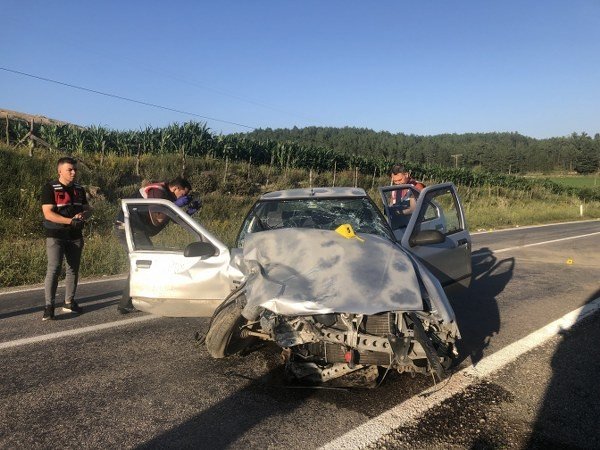 FECİ KAZA: 2 ÖLÜ, 6 YARALI - 5